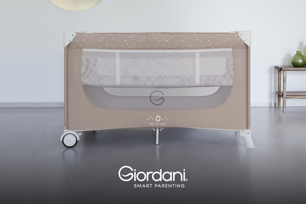 Letto campo G-2 matic di Giordani color beige, posizionato in una cameretta moderna